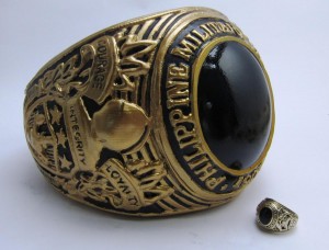 College Ring           